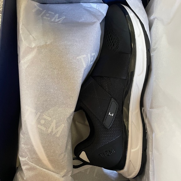 TIEM cycling shoes NEW IN THE BOX - Picture 4 of 5